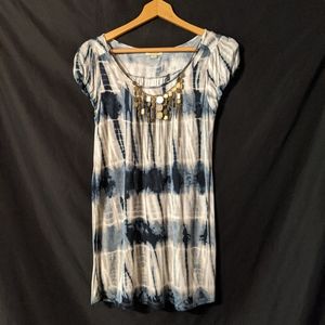 Short sleeve top